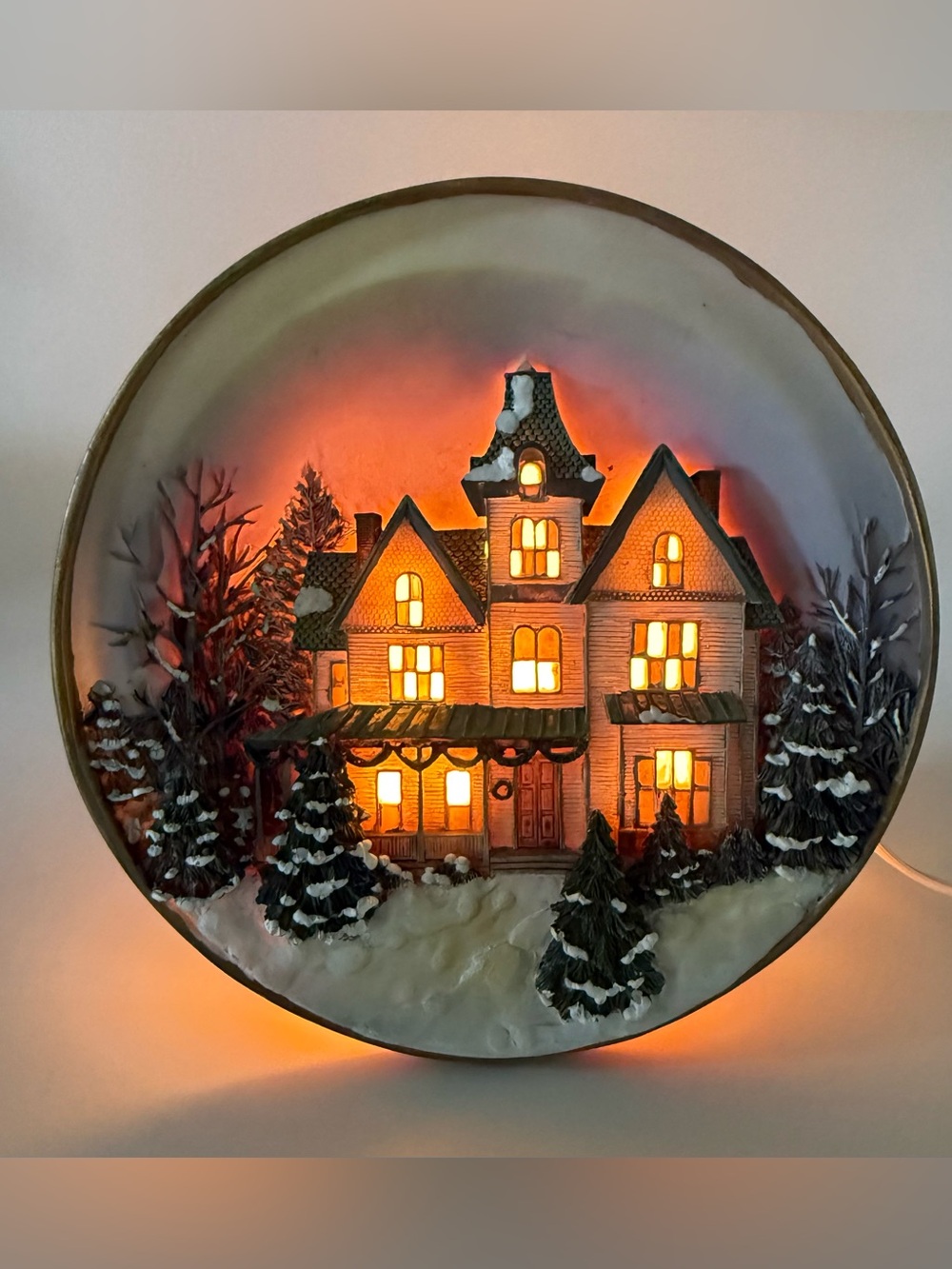 Vintage Holiday illuminated House w/Christmas Trees 7” plate